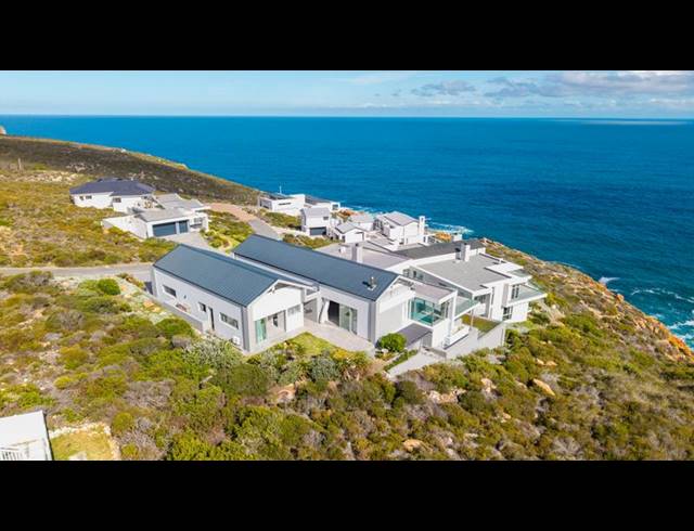 5 BEDROOM HOUSE FOR SALE IN PINNACLE POINT GOLF ESTATE